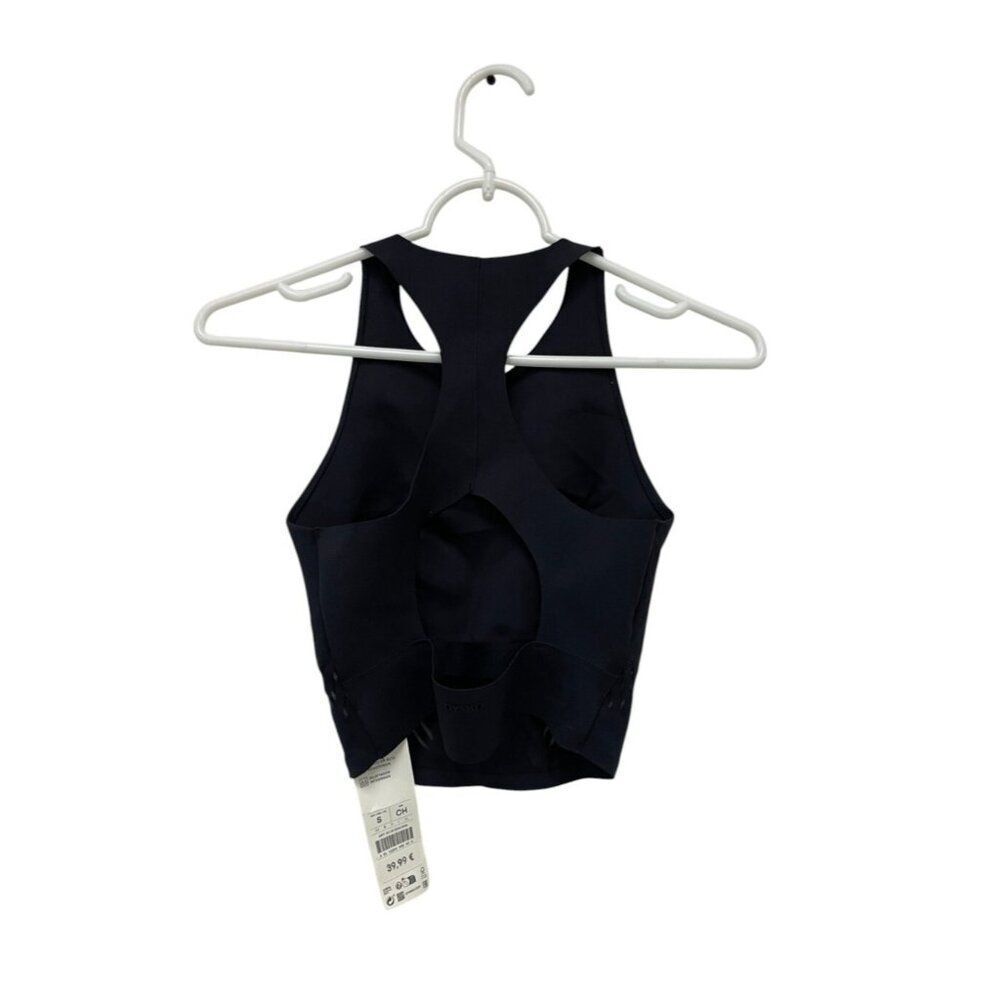 Black High-Neck Ribbed Crop Top - Picture 5 of 11